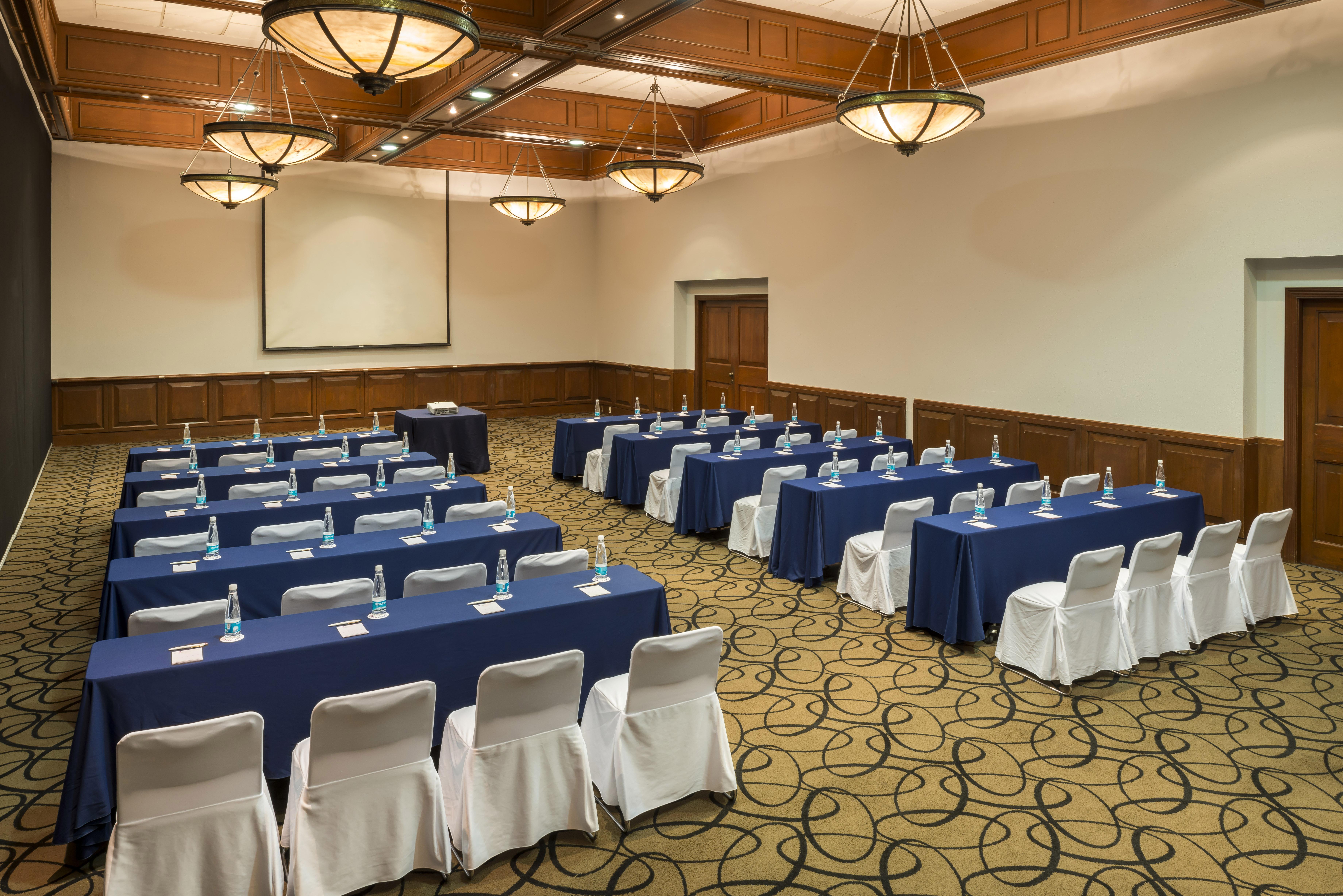 Camino Real Puebla Angelopolis Hotel Exterior photo A typical meeting room