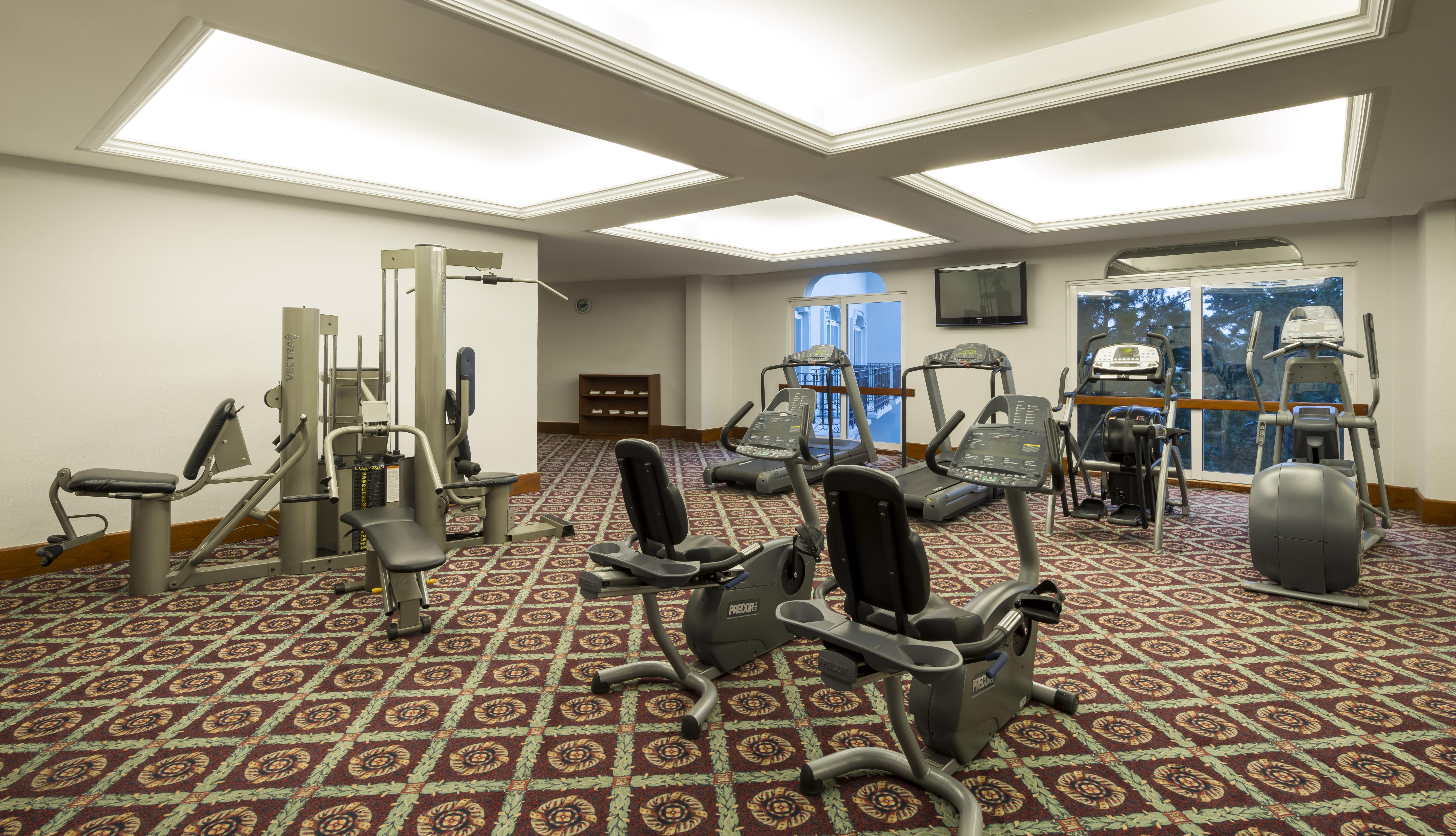 Camino Real Puebla Angelopolis Hotel Exterior photo The gym at the hotel
