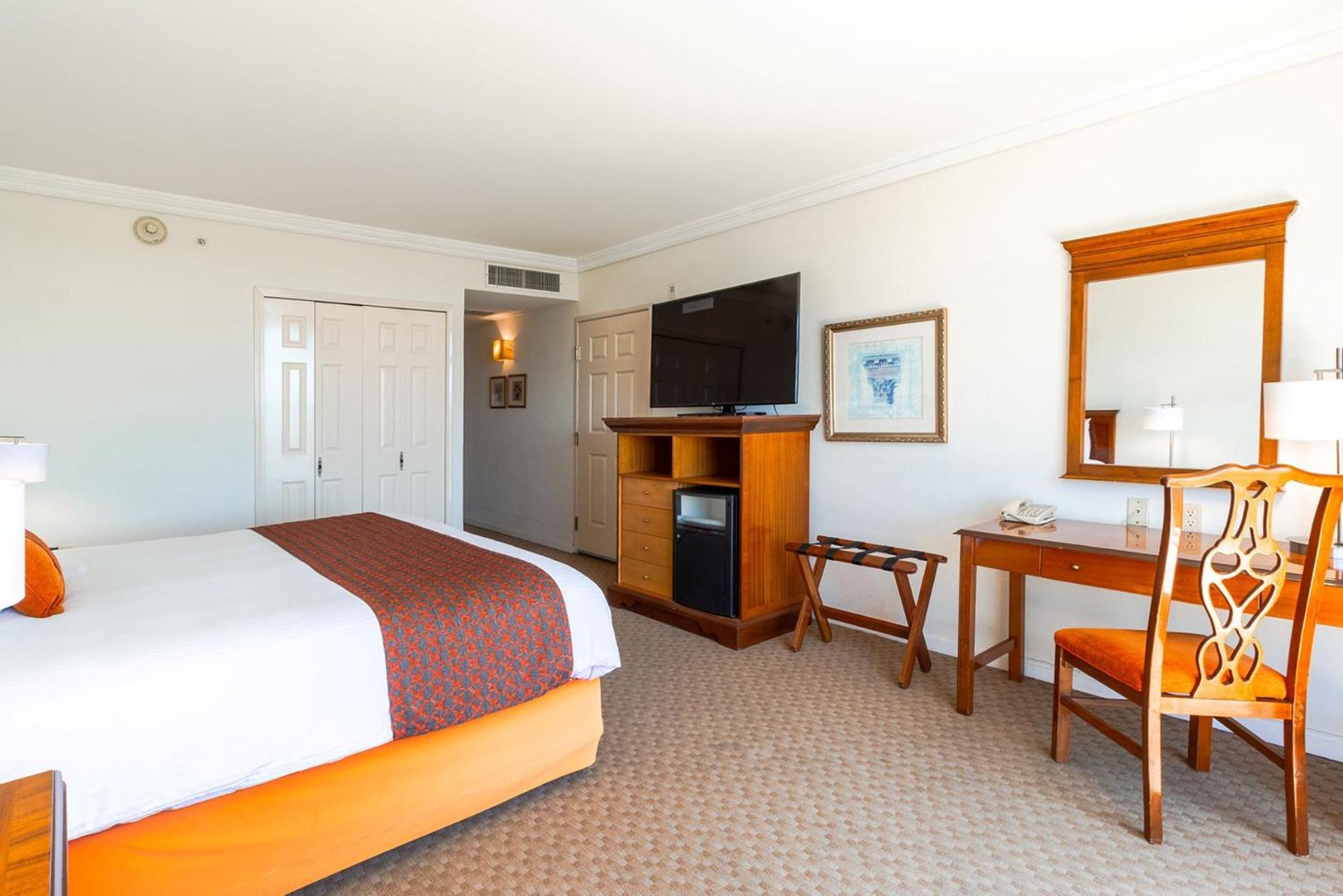 Camino Real Puebla Angelopolis Hotel Exterior photo A room at the Hilton San Diego Bayfront