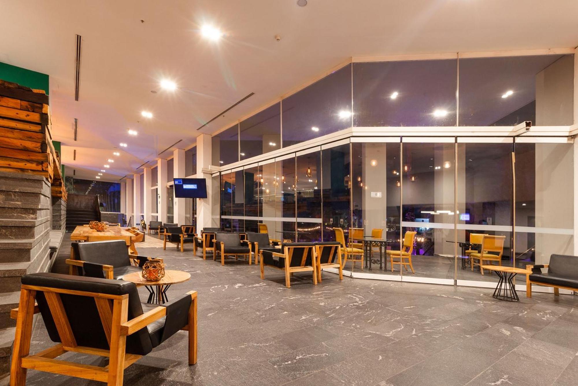 Camino Real Puebla Angelopolis Hotel Exterior photo The lounge at the airport